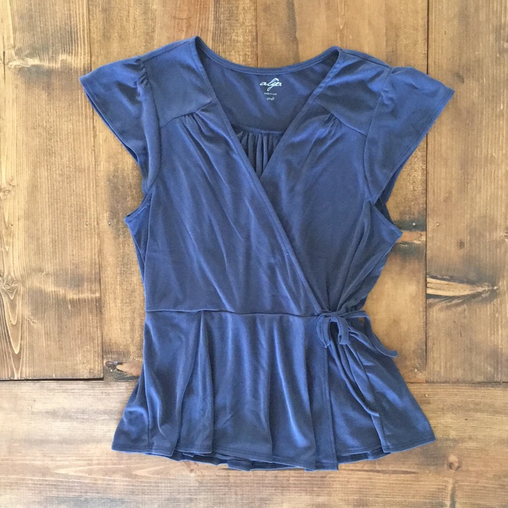 FRANCESCA’S SIDE-TIE PEPLUM BLOUSE